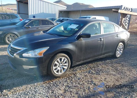 2015 Nissan Altima 2.5/2.5 S/2.5 Sl/2.5 Sv из США, поврежденный, VIN 1N4AL3AP8FC437458